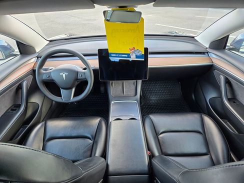 Used 2021 Tesla Model 3 Standard Range Plus image 36