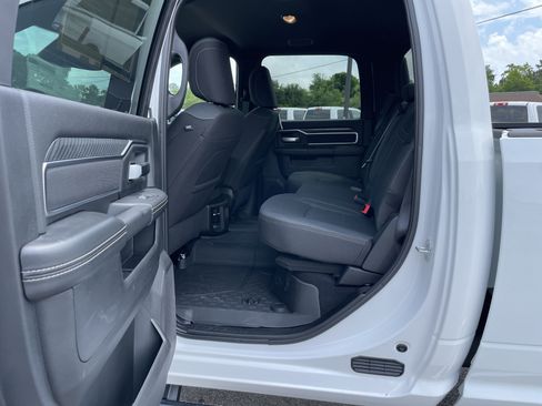 Used 2025 RAM 2500 Big Horn AWD/4WD image 30