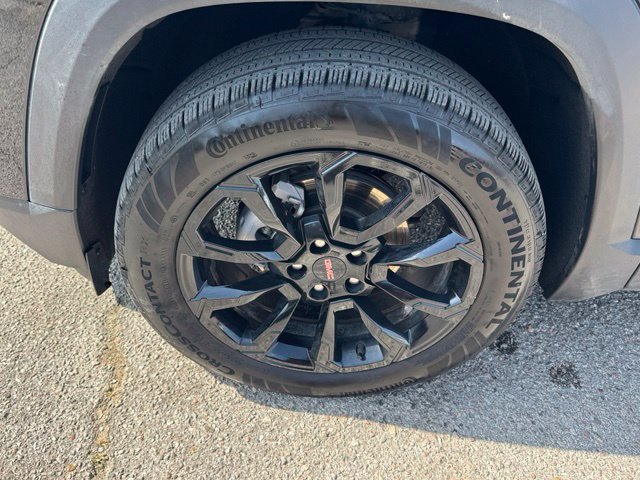 Used 2026 GMC Terrain Elevation w/ Black Edition FWD image 8