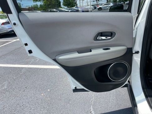 Certified 2017 Honda HR-V EX image 41