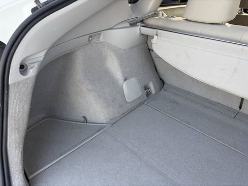 Used 2013 Toyota Prius Three FWD image 21
