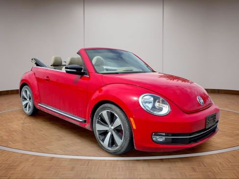 Used 2013 Volkswagen Beetle Turbo FWD image 1
