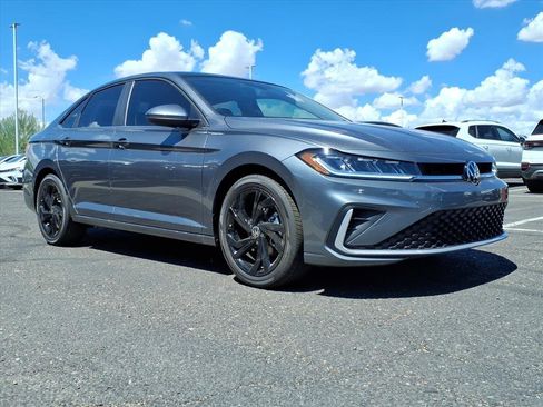 New 2026 Volkswagen Jetta SE image 1