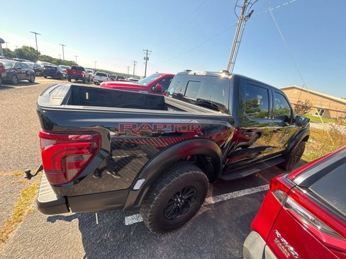 Used 2025 Ford F150 Raptor AWD/4WD image 9