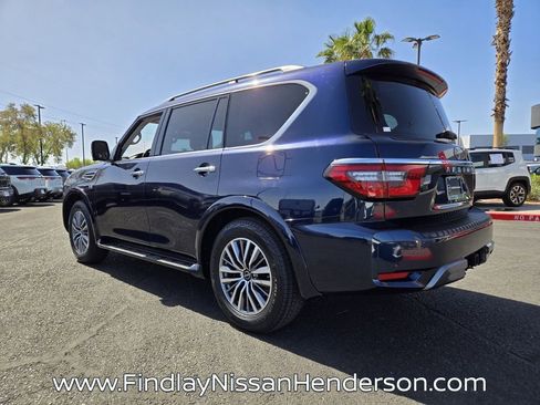 Used 2022 Nissan Armada SL w/ Captain's Chairs Package AWD/4WD image 4