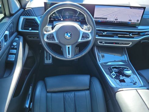 Used 2024 BMW X7 M60i w/ Executive Package image 19