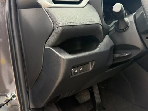Used 2023 Toyota RAV4 XLE FWD image 15