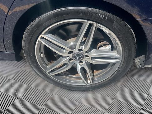 Used 2019 Mercedes-Benz E 450 4MATIC Sedan w/ Premium Package image 34