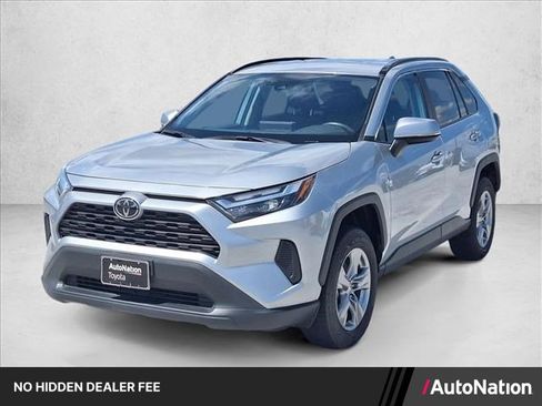 Used 2024 Toyota RAV4 XLE FWD image 1