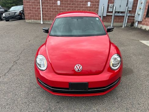 Used 2012 Volkswagen Beetle 2.0T FWD image 7