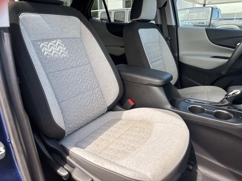 Used 2022 Chevrolet Equinox LT AWD/4WD image 11