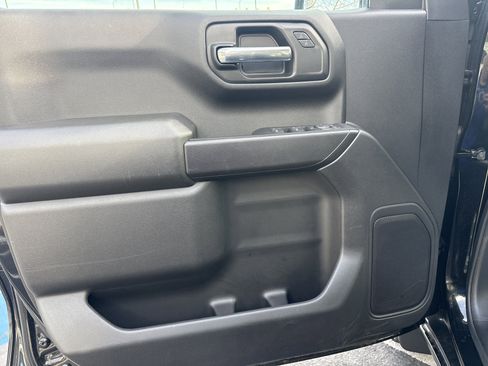 New 2025 Chevrolet Silverado 1500 Custom image 15