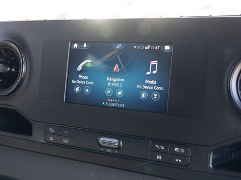 Used 2021 Mercedes-Benz Sprinter 2500 image 35