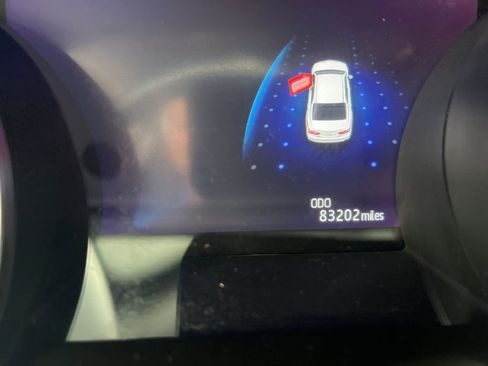 Used 2021 Toyota Camry XLE image 5