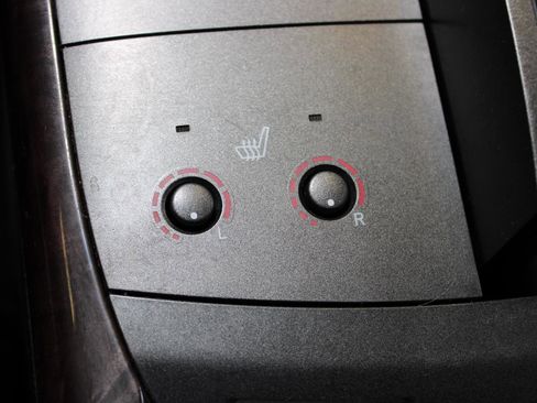 Used 2011 Toyota Avalon FWD image 21