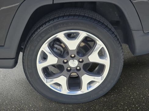 Used 2020 Jeep Compass Limited AWD/4WD image 30