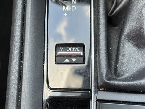 Used 2023 MAZDA CX-50 AWD 2.5 S w/ Premium Plus Pkg image 8