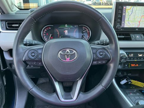 Used 2021 Toyota RAV4 Limited AWD/4WD image 9