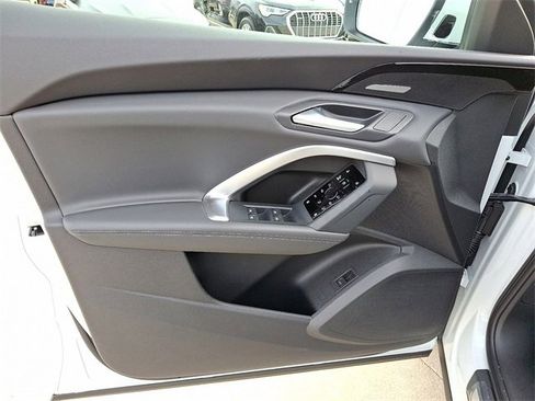 New 2025 Audi Q5 Premium Plus image 8