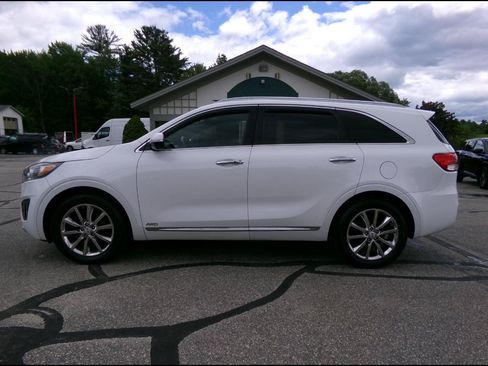 Used 2016 Kia Sorento SX w/ SXL Technology Package AWD/4WD image 2