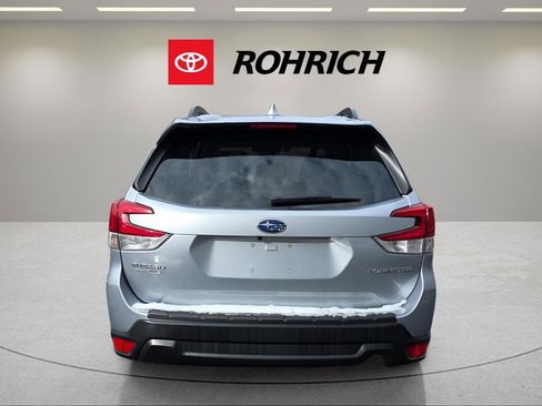 Used 2021 Subaru Forester Premium w/ Popular Package #1 image 6