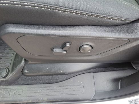 New 2026 RAM 1500 4x4 Crew Cab image 20