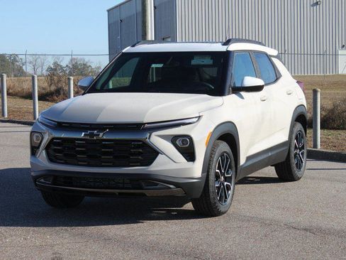 New 2026 Chevrolet TrailBlazer ACTIV w/ Convenience Package image 2