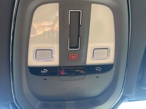 New 2026 Volvo XC60 B5 Plus w/ Protection Package Premier image 15