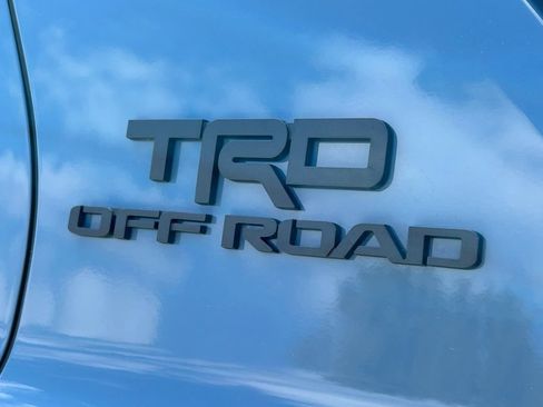 Certified 2025 Toyota 4Runner TRD Off-Road AWD/4WD image 15
