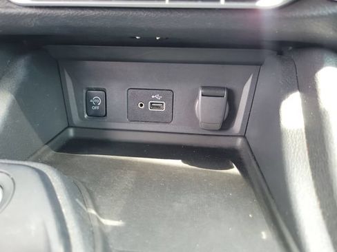 Used 2024 Nissan Sentra S FWD image 29