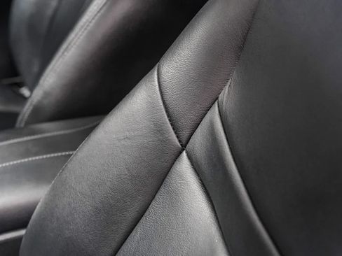 Used 2018 Nissan Rogue S FWD image 19