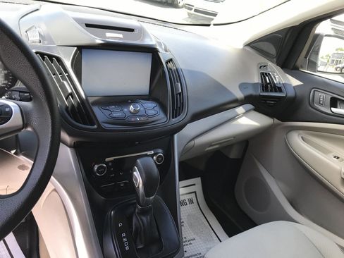 Used 2015 Ford Escape SE w/ Equipment Group 201A AWD/4WD image 13