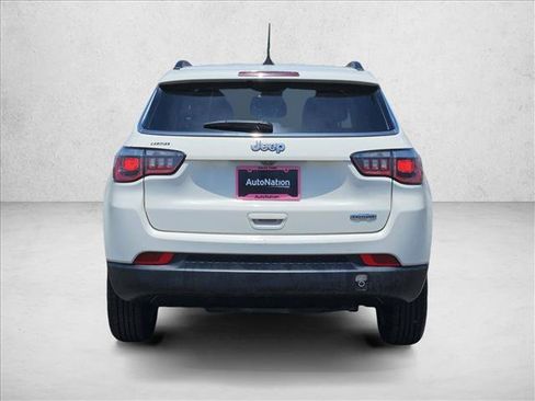 Used 2019 Jeep Compass Latitude w/ Popular Equipment Group FWD image 7