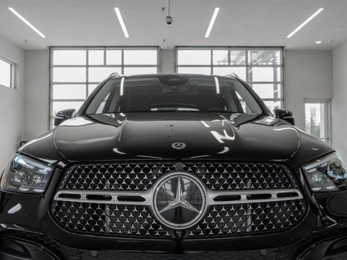 Certified 2025 Mercedes-Benz GLE 450 4MATIC image 23