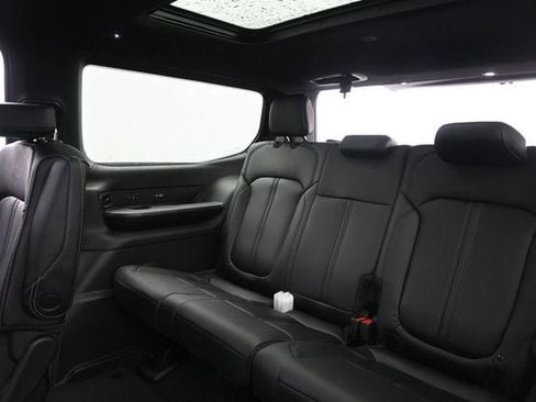 New 2026 Jeep Grand Wagoneer Limited AWD/4WD image 16