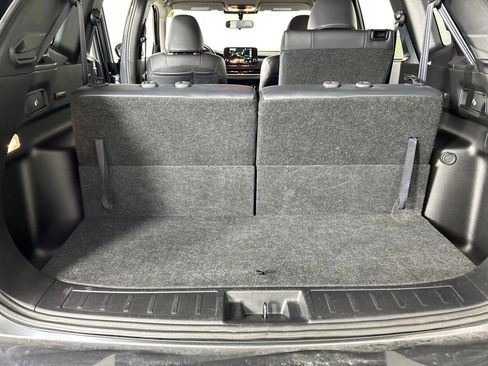 Used 2024 Mitsubishi Outlander SE image 18