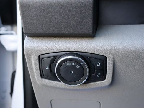 Used 2020 Ford F250 XL w/ Power Equipment Group image 41