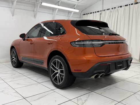 Certified 2024 Porsche Macan S AWD/4WD image 3