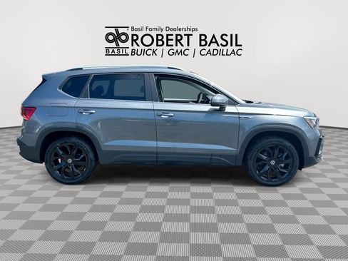 Used 2022 Volkswagen Taos SE AWD/4WD image 9