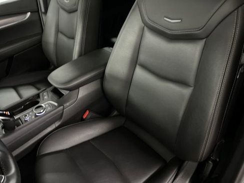 Certified 2022 Cadillac XT5 Luxury FWD image 18