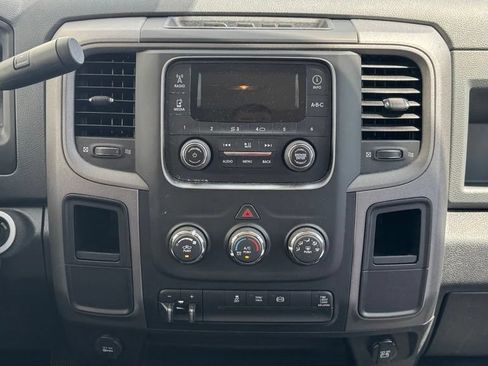 Used 2013 RAM 2500 Tradesman w/ Chrome Appearance Group AWD/4WD image 14