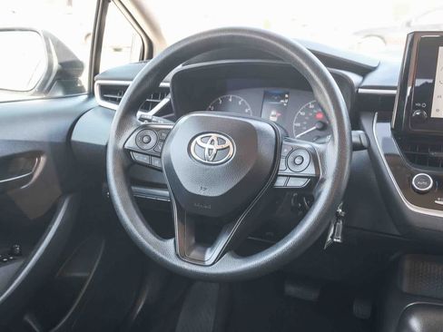 Used 2024 Toyota Corolla LE FWD image 17