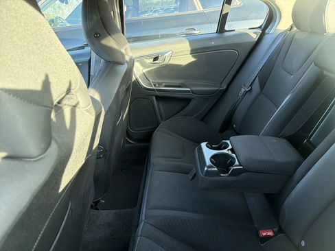 Used 2013 Volvo S60 T5 image 18