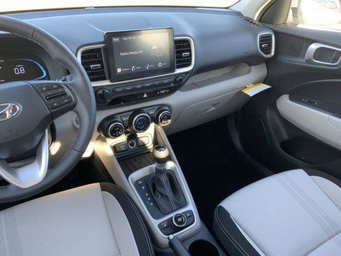 New 2026 Hyundai Venue SEL image 7