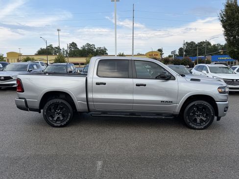 Used 2025 RAM 1500 Big Horn AWD/4WD image 11