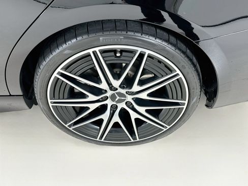 Used 2025 Mercedes-Benz C 43 AMG 4MATIC Sedan image 33
