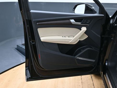 Used 2023 Audi Q5 2.0T Prestige w/ Prestige Package image 43