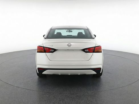 Used 2025 Nissan Altima 2.5 SV image 7