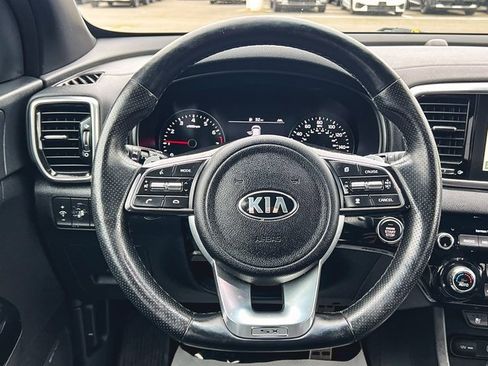 Used 2025 Kia Sportage EX image 18