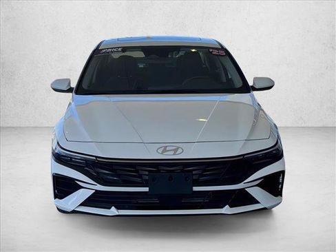 Used 2025 Hyundai Elantra SEL FWD image 7